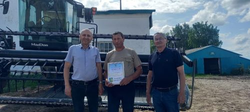 Рафис Мөхәммәдиев - терлек азыгы хәзерләү конкурсында беренче атна җиңүчесе