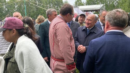 «Гырон-быдтон» гөрләде (+фотолар)