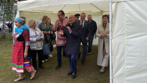 «Гырон-быдтон» гөрләде (+фотолар)