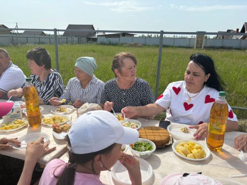 Балтач бистәсенең Михаил Девятаев урамының өске урман ягы күршеләре  Урам бәйрәме уздырды