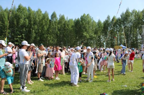 Аяз Хәйретдинов Батыр калды