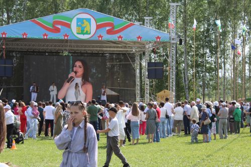 Аяз Хәйретдинов Батыр калды