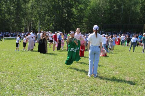 Аяз Хәйретдинов Батыр калды
