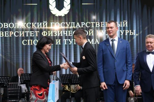 Балтач егете Илмир Йосыповны Мәскәүдә Россиянең спорт министры бүләкләде