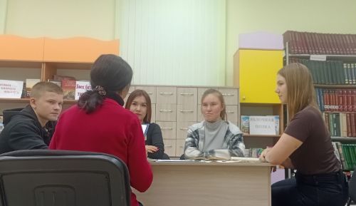 Бәйрәм уңаеннан, Борнак авылы китапханәсендә очрашу узды