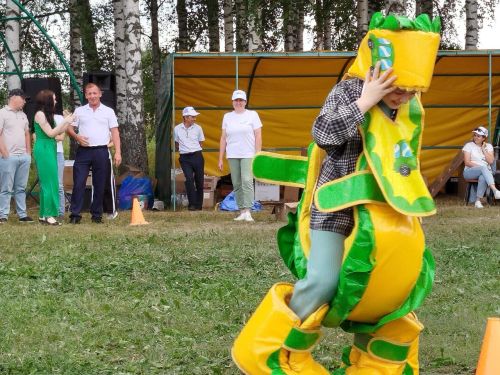 «МДСУ-1» оешмасы эшчеләренә һәм аларның гаиләләренә Сабантуй оештырды