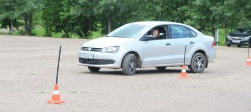 1 сентябрьдән машина йөртү таныклыгы һәм автомобиль номерлары кыйммәтләнәчәк