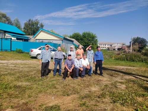 Аен  Кариле авылы егете Илшат Бадыхов ясаган