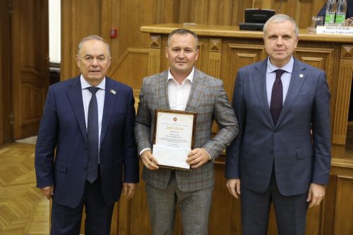 Балтачлылар «Муниципаль идарә өлкәсендә иң яхшы хезмәткәр» конкурсында җиңү яулады