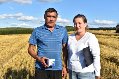 Бүген чираттагы вымпел ияләрен бүләкләделәр