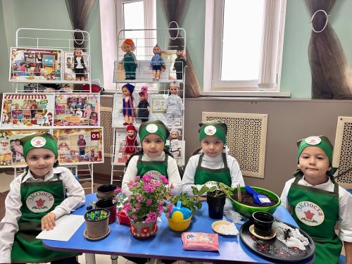 Балтачта белем һәм тәрбия бирү учреждениеләренең һөнәри юнәлеш буенча күргәзмәсе тәкъдим ителде