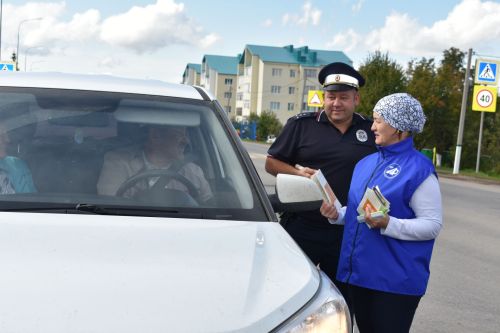 Машинада бала ничек йөрергә тиеш, яңа законны беләсеңме?