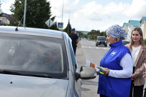 Машинада бала ничек йөрергә тиеш, яңа законны беләсеңме?