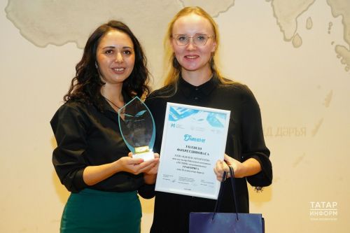 Балтач кызлары Гөлзилә белән Тәнзиләнең шигырьләре  «Мәдәни җомга» газетасында басылып чыкты