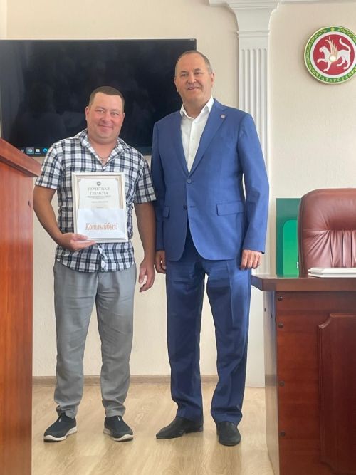 Балтачта төзүчеләрне бүләкләделәр