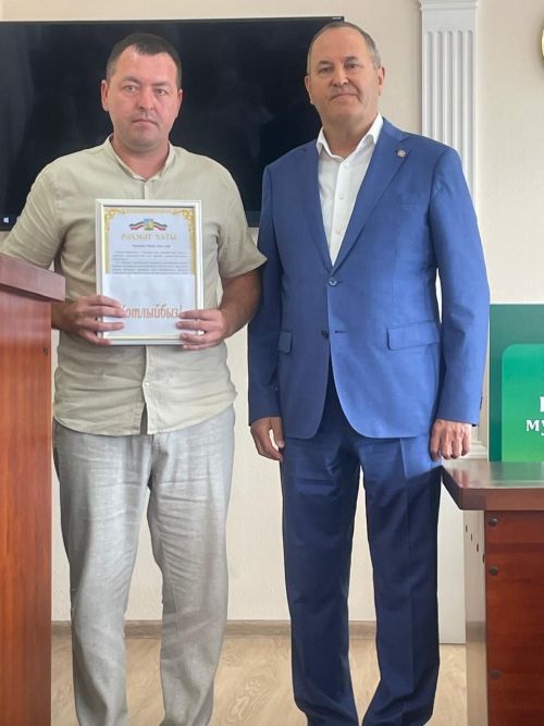 Балтачта төзүчеләрне бүләкләделәр