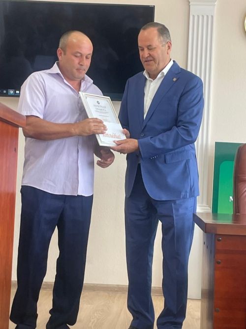 Балтачта төзүчеләрне бүләкләделәр
