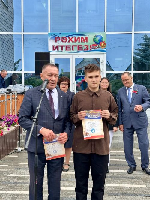 Яңа уку елы Шубан укучылары матур бинада каршы ала