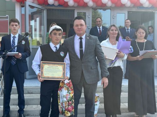 Балтач гимназиясендә 30нчы тапкыр беренче кыңгырау чыңлады