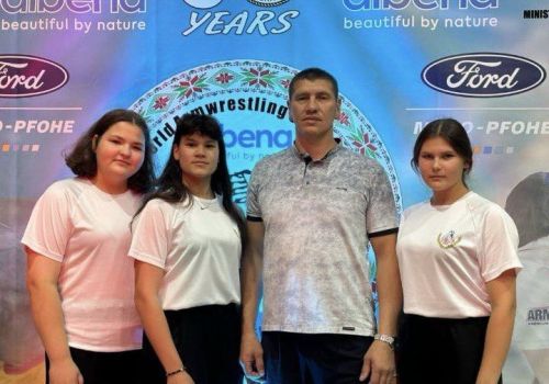 Балтач кызлары Болгарияне яулый