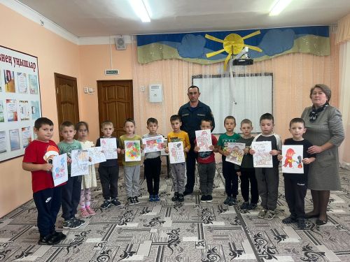 Кариле балалар бакчасына янгын сүндерүче килгән. Нәрсә булган?