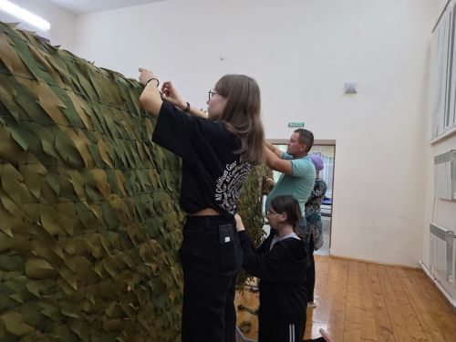 Чапшар авылы волонтерлары хәрби сеткалар үрү осталарына әверелеп беттеләр