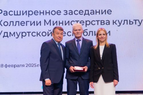 «Ужлэсь палэнскиськод ке, кинлы тон кулэ луод?» (Азьланьтонэз)