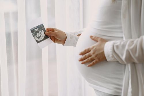 Татарстан Республикасында хәрби хезмәткә чакырылучы хәрби хезмәткәрләрнең йөкле хатыннары өчен пособие 42 мең сумнан артык тәшкил итә