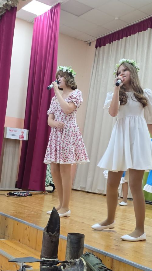 Балтач гимназиясендә махсус хәрби операциядәгеләрнең якыннары  өчен, ил өчен батырларча һәлак булган егетләр хөрмәтенә концерт куйдылар