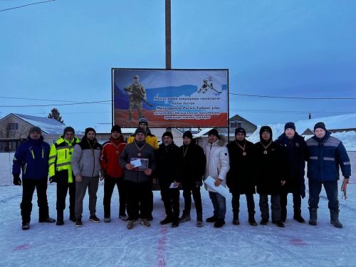Бөрбашта Рәсил Мөхетдинов истәлегенә ир-егетләр арасында хоккей турниры узды