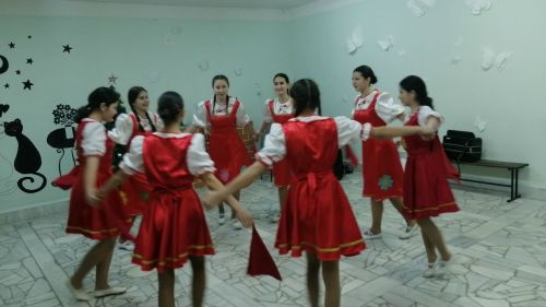 Кили артистлары «Наз»да кунакта