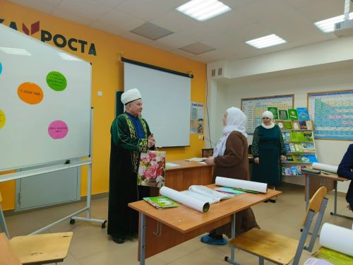 Нөнәгәр мәктәбендә «Әхлак тәрбиясе — күңел хәзинәсе» дип исемләнгән семинар үтте