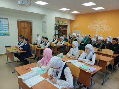 Нөнәгәр мәктәбендә «Әхлак тәрбиясе — күңел хәзинәсе» дип исемләнгән семинар үтте
