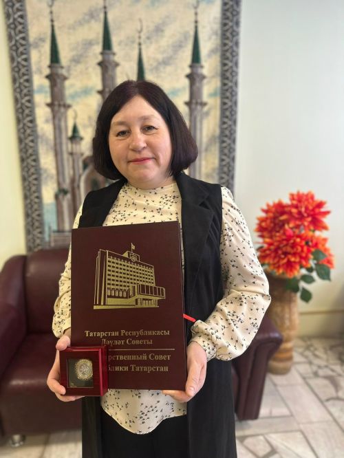 Балтач социаль яклау бүлегенең алдынгы хезмәткәрләре бүләкләнә