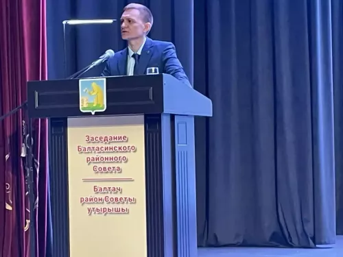 Бүген  район мәдәният үзәгендә бишенче чакырылыш Балтач район Советының алтынчы утырышы уза