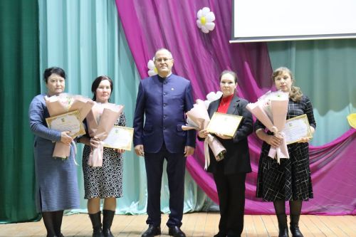 Һәрбер эшнең вакыты, һәр көннең үз эше бар