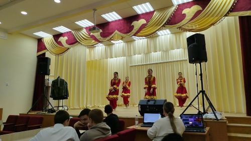 Борнак һәм Куныр яшьләре очрашты