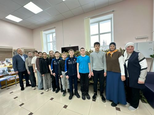 Балтач районы башлыгы Рамил Нотфуллин Смәел җирлегенең волонтерлары белән очрашты