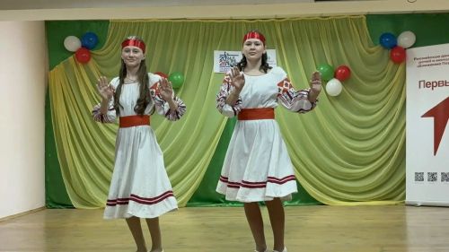 Түнтәр мәктәбендә  Россия халыклары бердәмлеге елын ачуга багышланган искиткеч чара узды