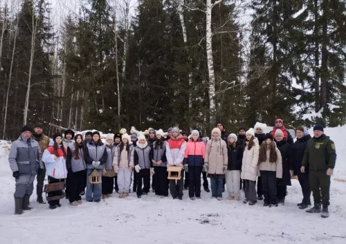 Балтач урта мәктәбе укучылары кыргый хайваннарга ярдәм итә