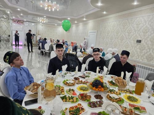 Балтачта физик мөмкинлекләре чикле кешеләр өчен ифтар ашы  үткәрделәр
