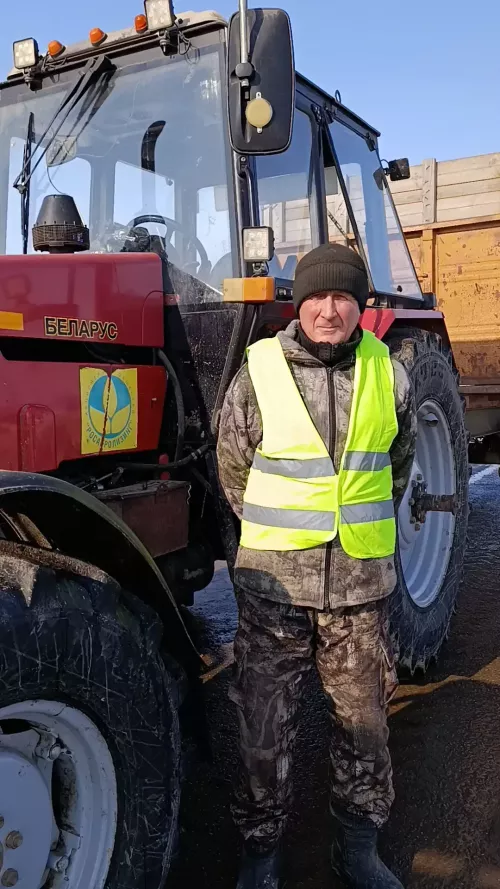 Районда тракторларга техник карау кампаниясен «Смәел» хуҗалыгы башлап җибәрде