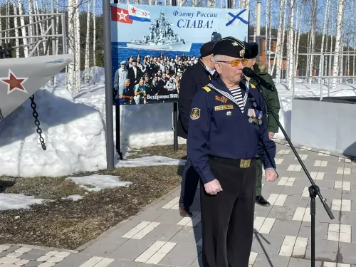 Балтачта Ватаныбызны су асты көймәләрендә саклаган ир-егетләр бәйрәм итте
