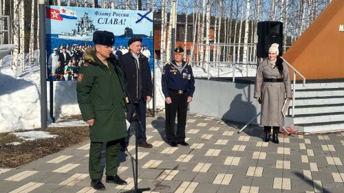 Балтачта Ватаныбызны су асты көймәләрендә саклаган ир-егетләр бәйрәм итте