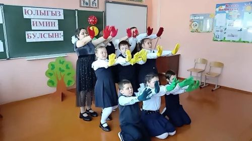 Көшкәтбаш укучылары имтихан тапшырган