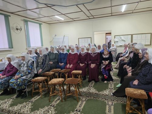Кариле авылы мәчете көн дә диярлек шыгрым тулы булды