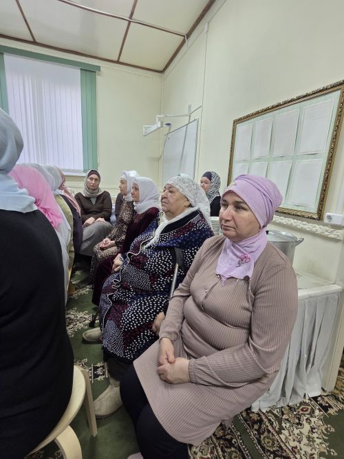 Кариле авылы мәчете көн дә диярлек шыгрым тулы булды