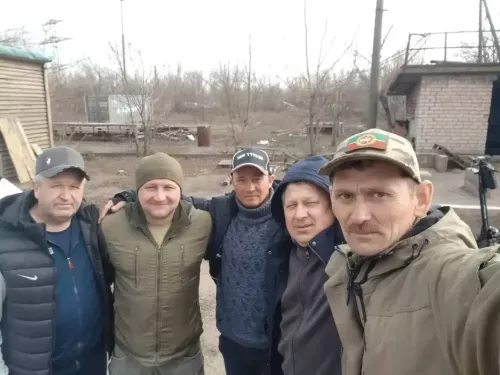 Волонтерлар егетләрдән Балтач районы халкына рәхмәт сүзләре, сәламнәр алып кайтты