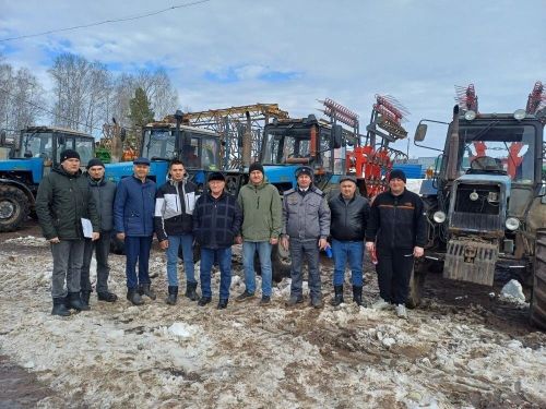Районда техникаларның язгы кыр эшләренә әзерлеге тикшерелә