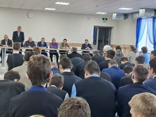 Аграр көллият студентлары районның авыл хуҗалыгы  җәмгыятьләре җитәкчеләре белән очрашты